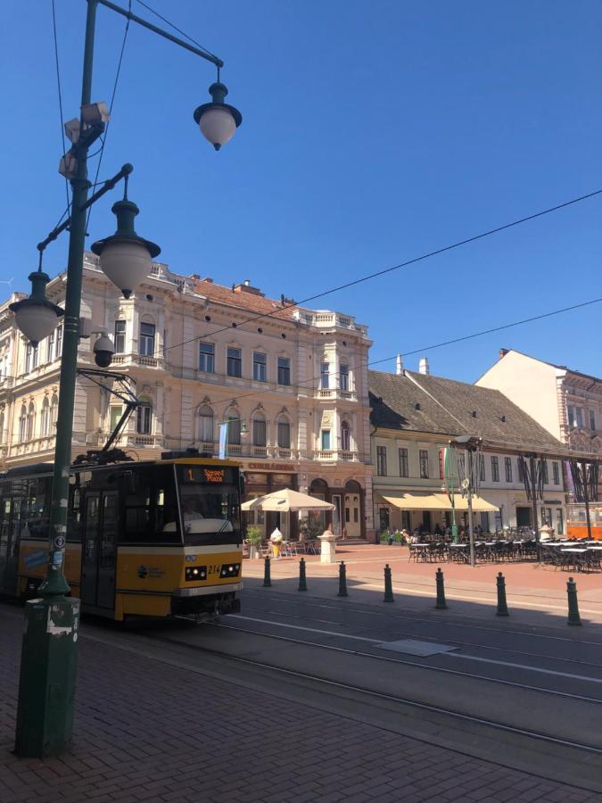 Silver Dawn Apartments Szeged Ngoại thất bức ảnh
